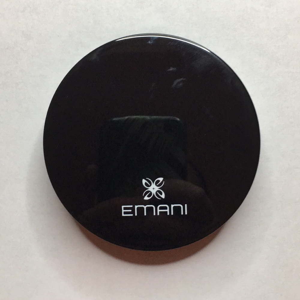 Emani Vegan Cosmetics - Flawless Matte Foundation - Picture 2 of 3